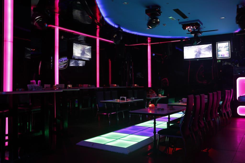 Broadway Hotel Dubai Luaran gambar