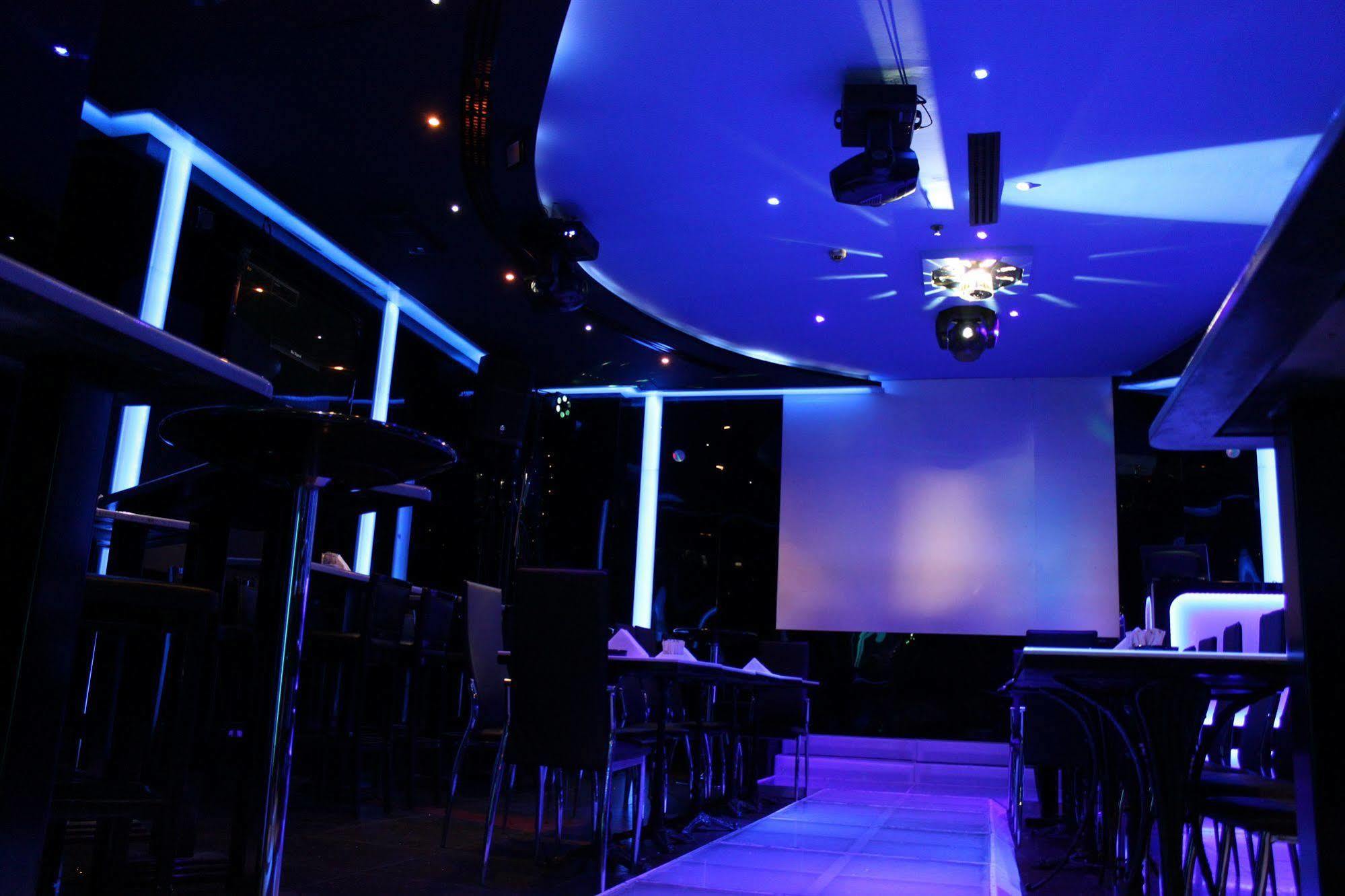 Broadway Hotel Dubai Luaran gambar